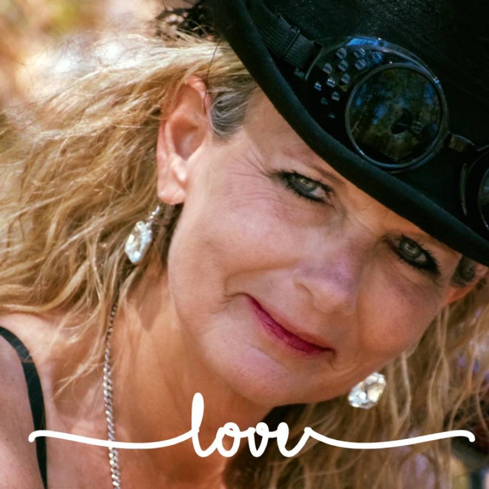 Meet your Posher, Linda